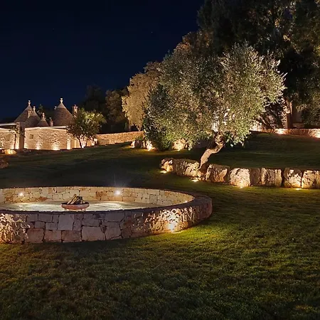 Semesterbostad Borgo Petra - With Heated Pool Cisternino
