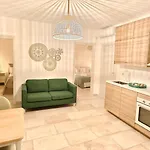 Borgo Petra - With Heated Pool 度假居 奇斯泰尼诺