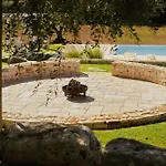 Borgo Petra - With Heated Pool 奇斯泰尼诺