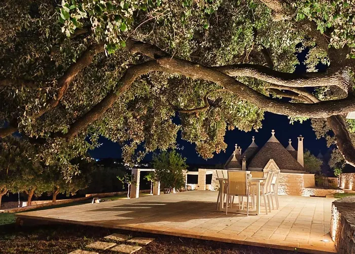 Casa de Férias Borgo Petra - With Heated Pool Cisternino