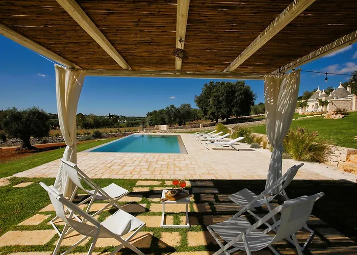 Borgo Petra - With Heated Pool Feriehus