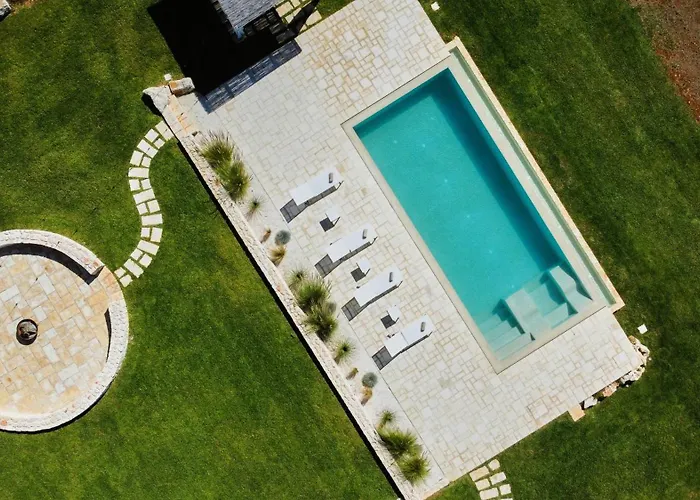 Feriehus Borgo Petra - With Heated Pool *