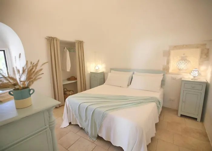 Feriehus Borgo Petra - With Heated Pool Cisternino